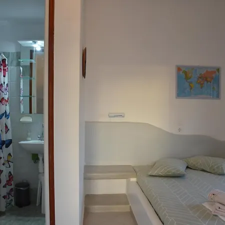 شقة Avgerinou Paliochori