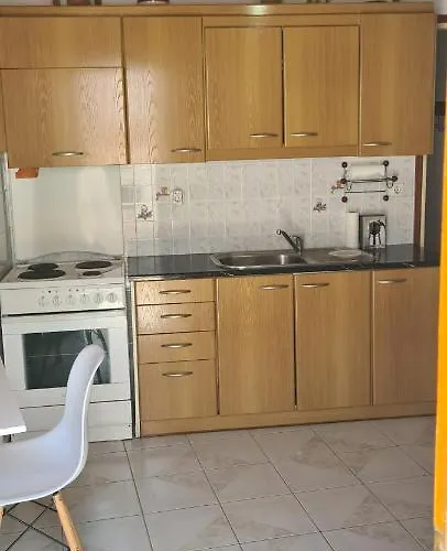 Apartment Avgerinou Paliochori